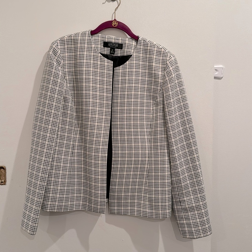 Kasper Black and White Blazer